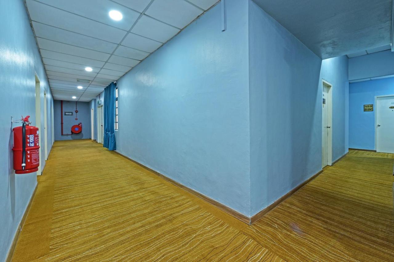 Oyo 90672 De Paradise Turtle Hotel Kerteh Εξωτερικό φωτογραφία