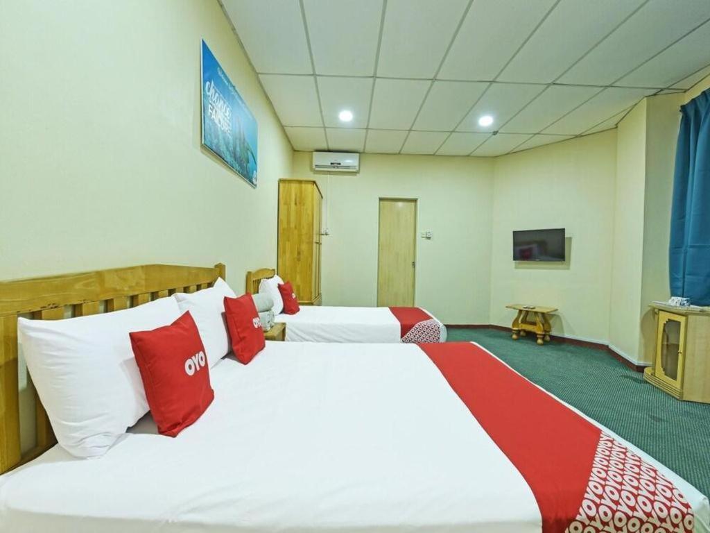 Oyo 90672 De Paradise Turtle Hotel Kerteh Εξωτερικό φωτογραφία